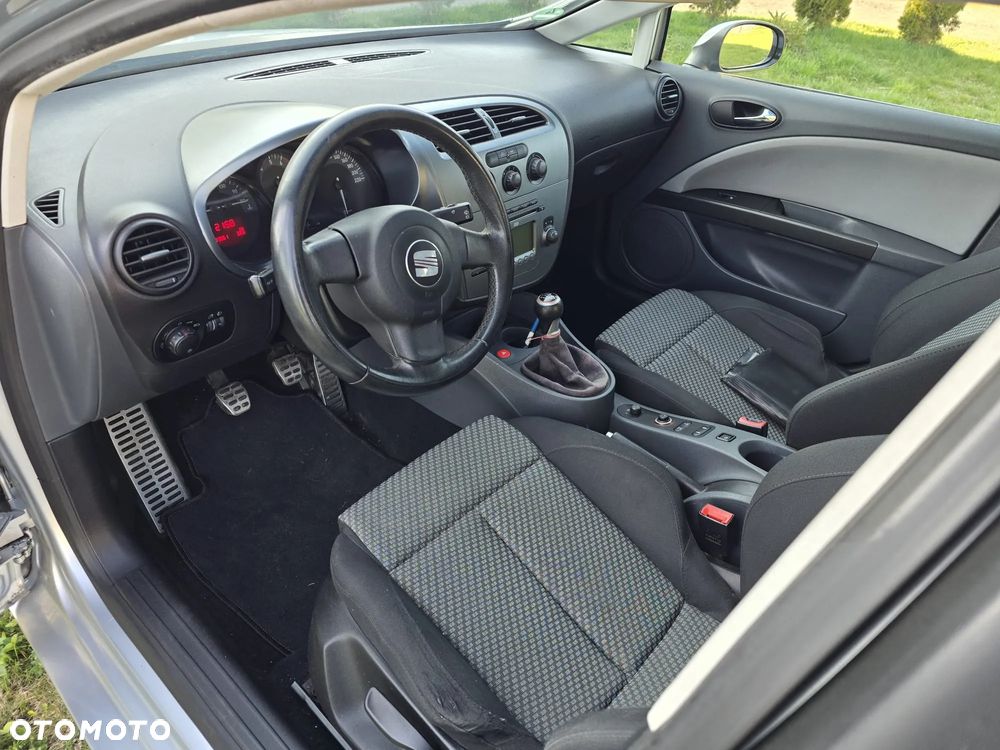 Seat Leon 1.6 Signo - 11