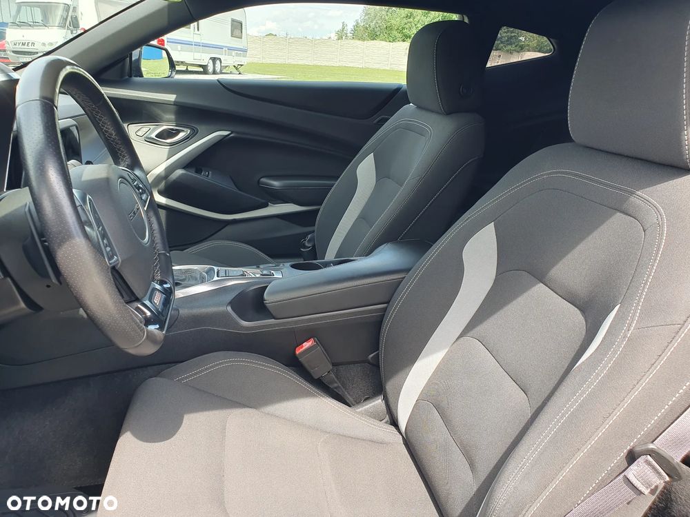 Chevrolet Camaro Coupe 6.2 V8 - 18