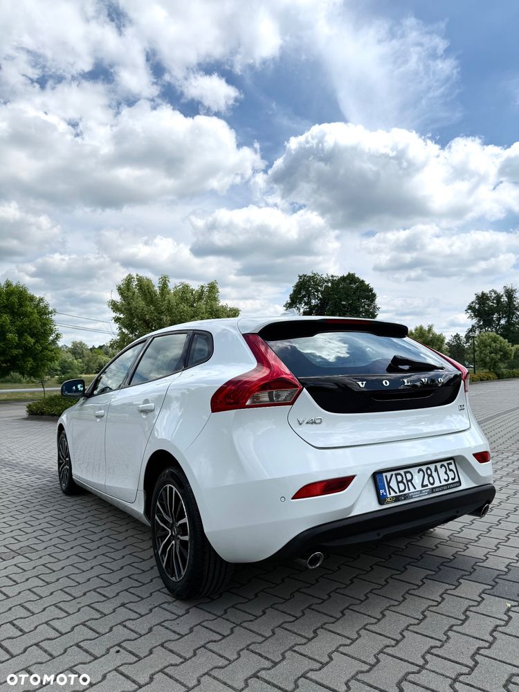 Volvo V40 D2 - 4