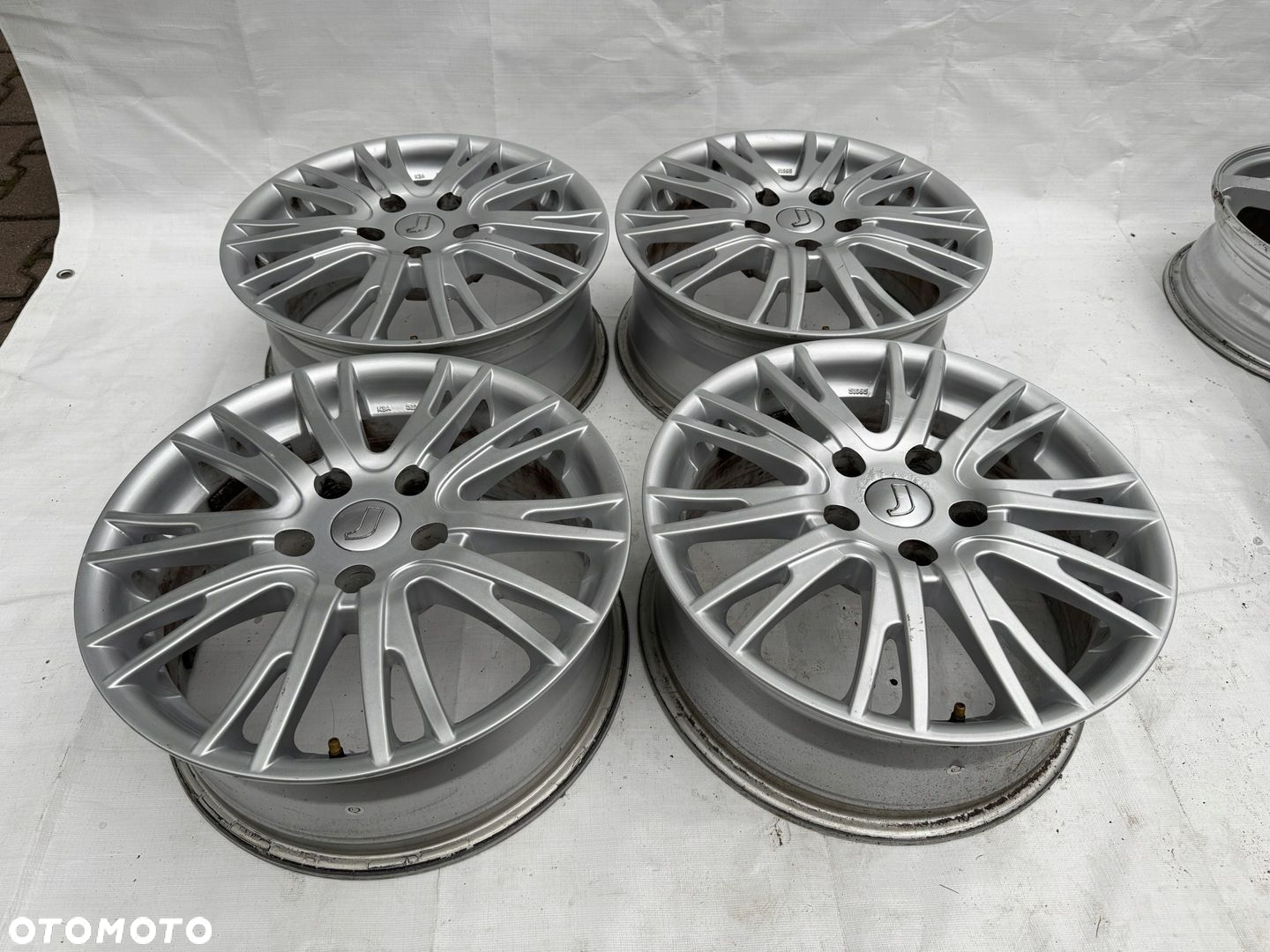 Felgi Rondell Mercedes VW Audi Skoda 5x112 16" 6,5J ET40 685 - 2