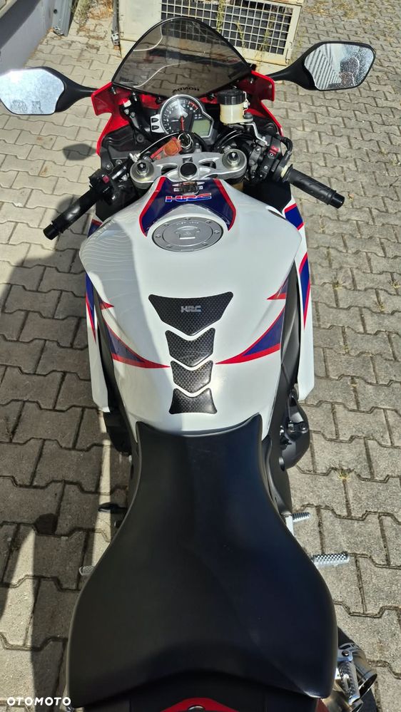 Honda CBR - 13