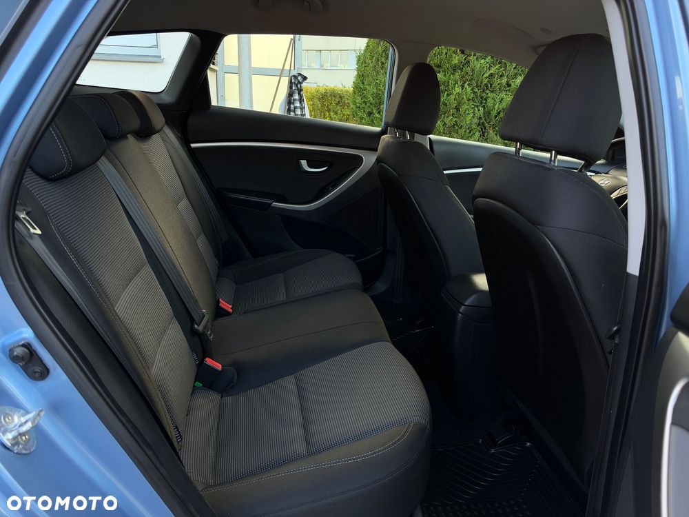 Hyundai i30 1.6 Premium - 36