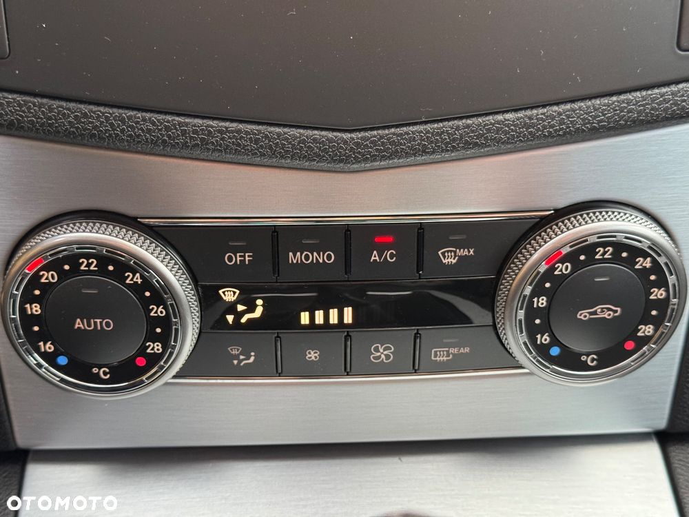 Mercedes-Benz Klasa C 180 Kompressor Avantgarde - 28