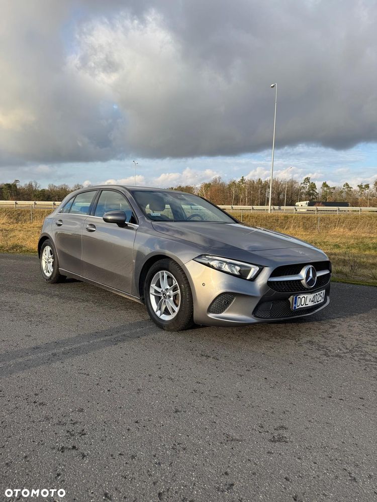 Mercedes-Benz Klasa A 180 d AMG Line 7G-DCT - 3