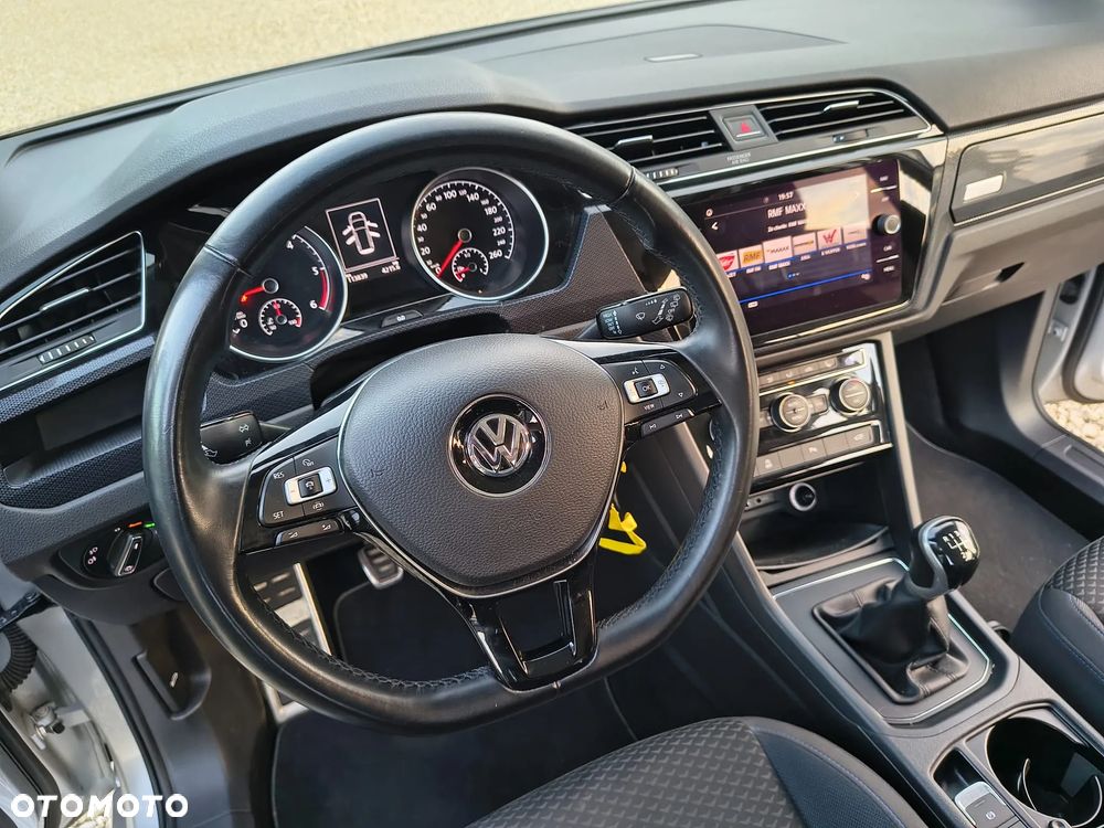 Volkswagen Touran 2.0 TDI BMT United - 20