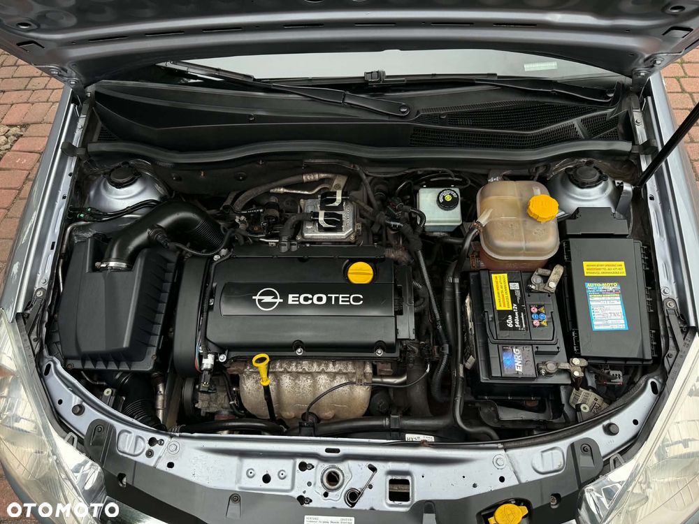 Opel Astra 1.6 Enjoy - 19