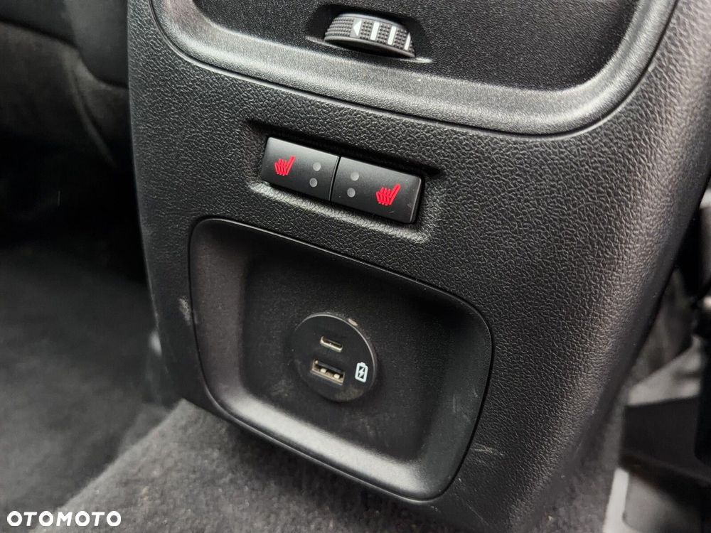 Ford Kuga 1.5 EcoBoost FWD ST-Line - 13