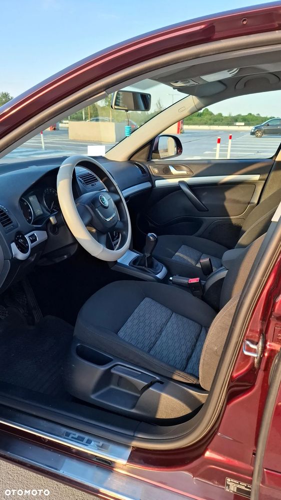 Skoda Octavia 1.4 TSI Ambiente - 6