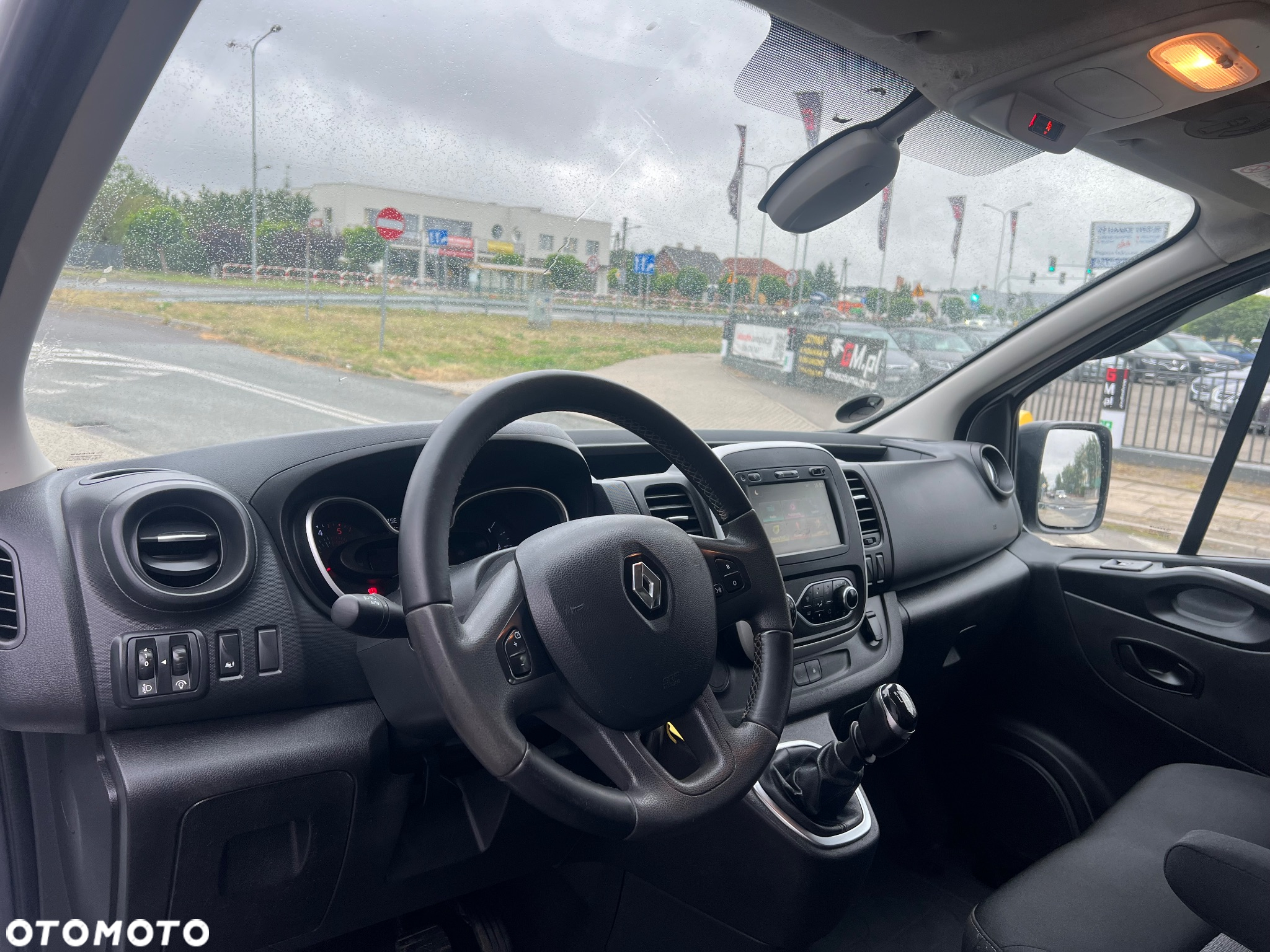 Renault TRAFIC L2H1 - 9