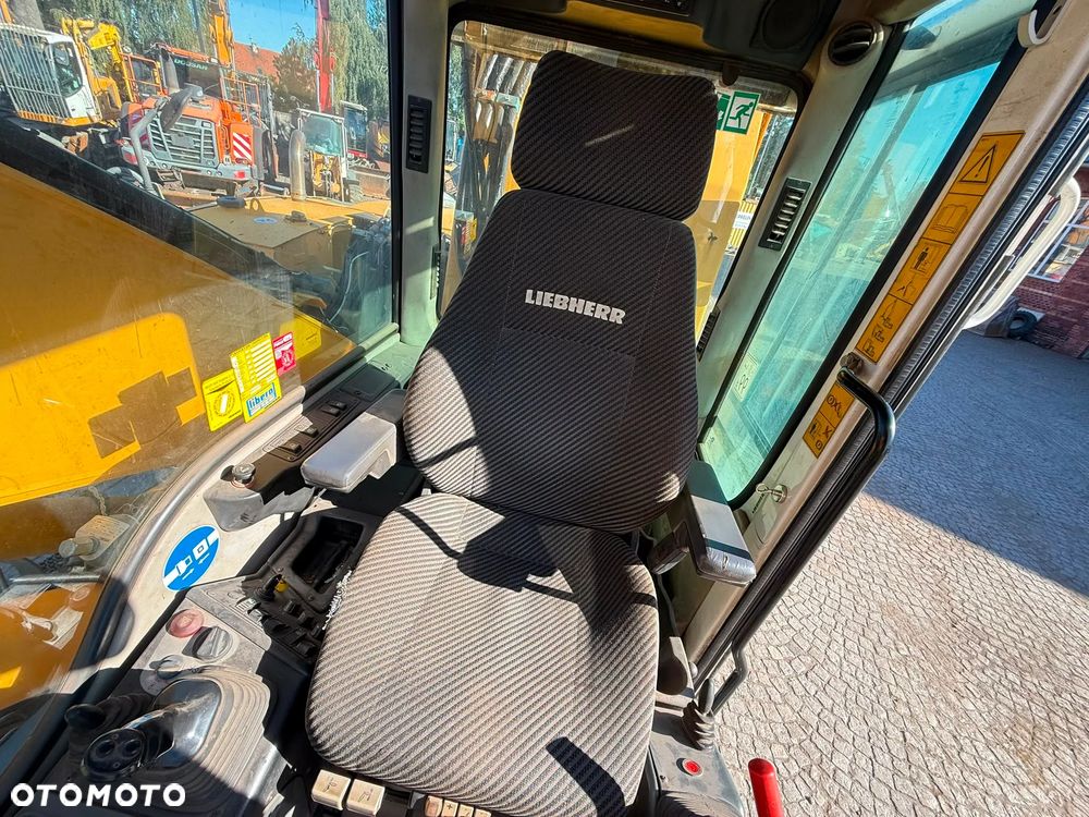 Liebherr A316 Przeładunkowa - 18