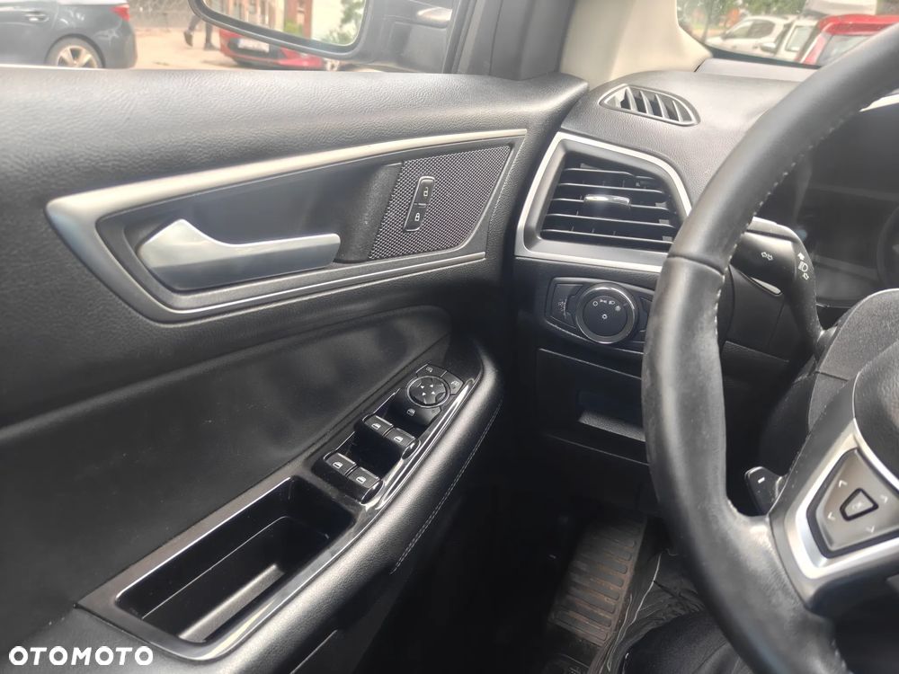 Ford Edge - 13