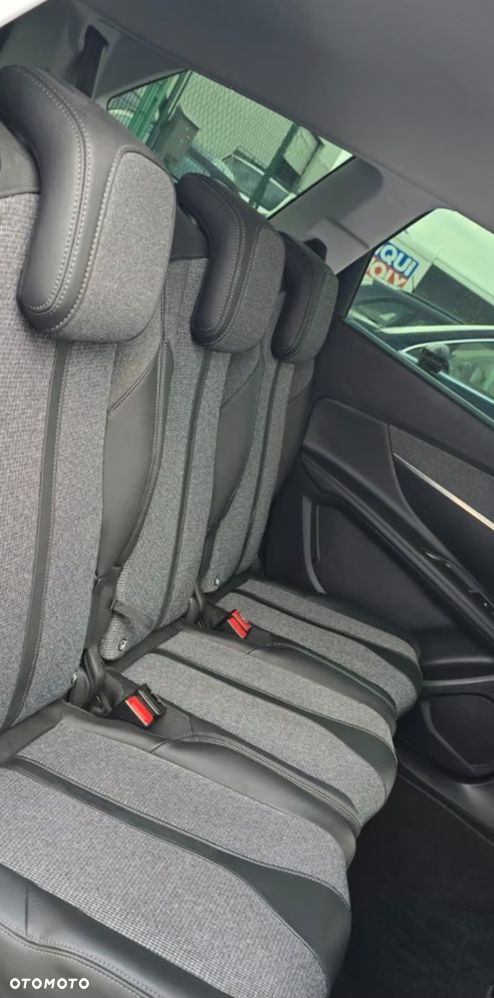 Peugeot 5008 PureTech 130 EAT8 Stop & Start Active Business-Paket - 8