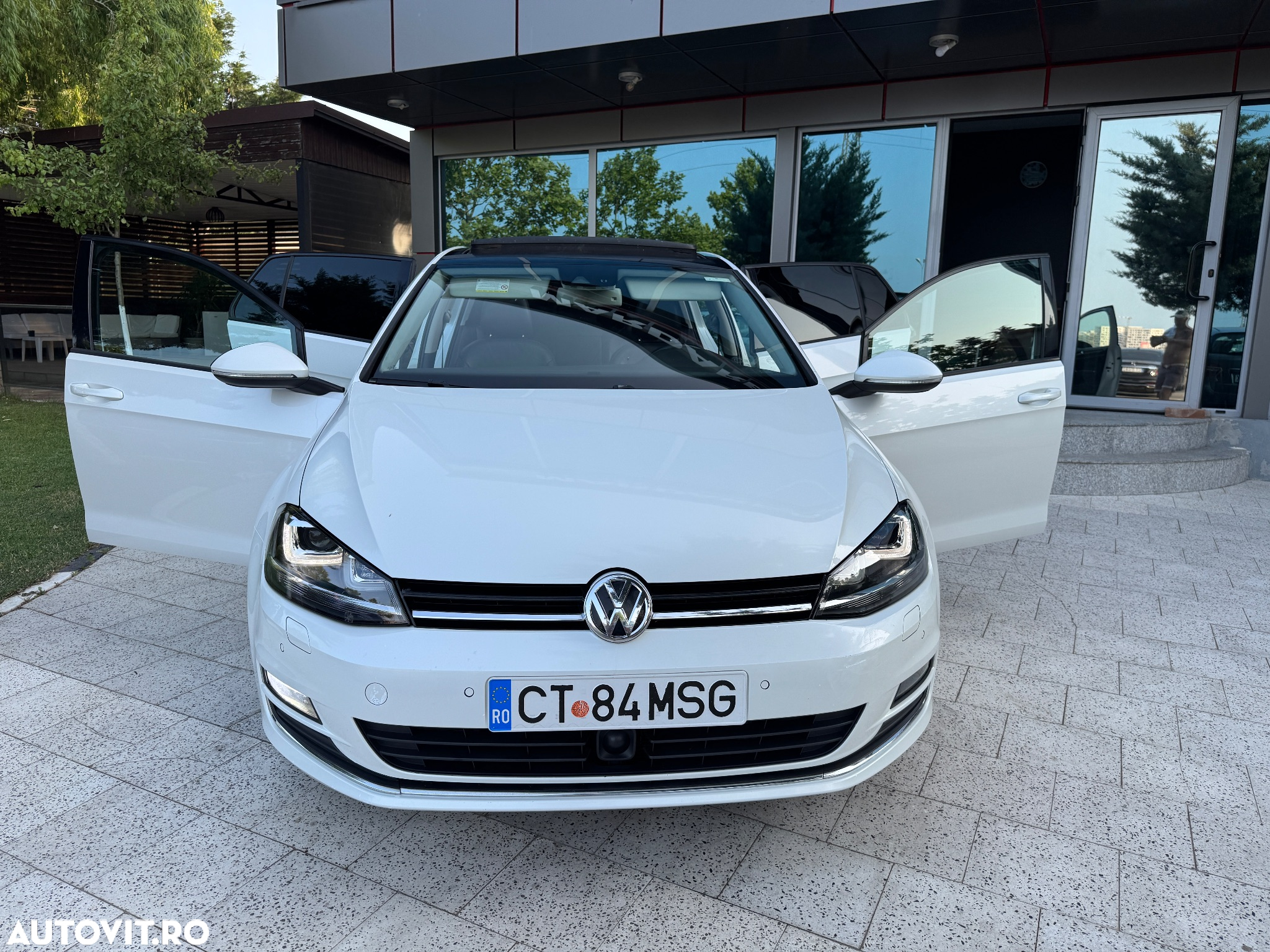 Volkswagen Golf 2.0 TDI SCR DSG Comfortline - 14