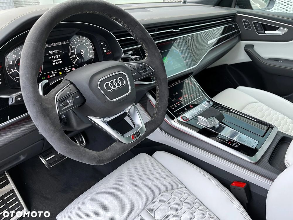 Audi RS Q8 - 11