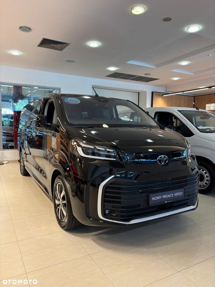 Toyota Proace Verso Long 75kWh Business