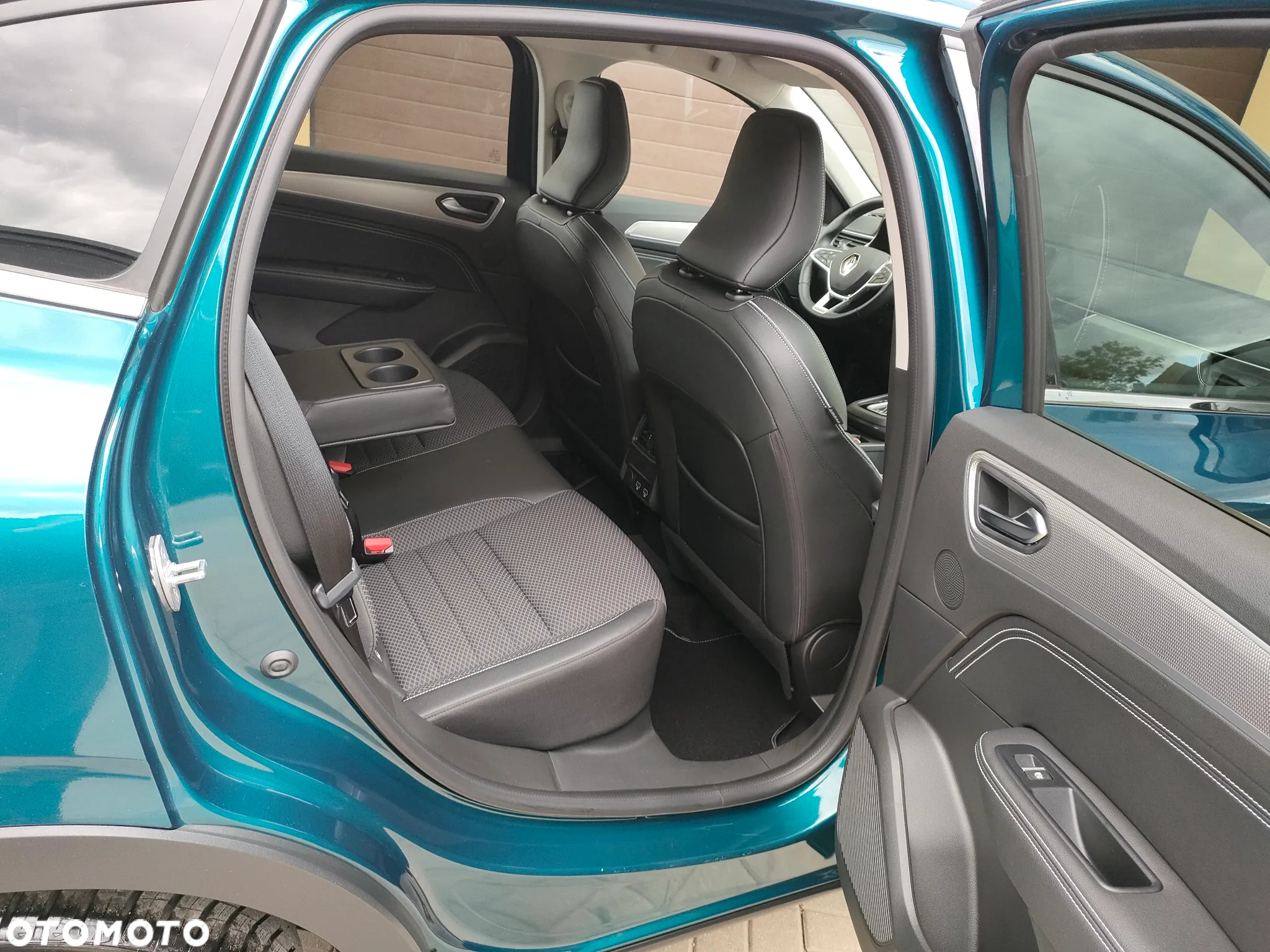 Renault Arkana TCe Mild Hybrid 140 EDC Techno - 31