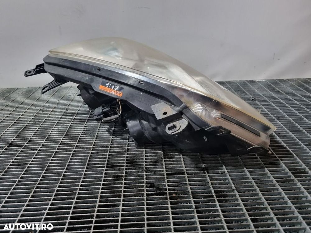 Far Stanga Renault Koleos 2008 - 2011 SUV 4 Usi (1493) Xenon - 2