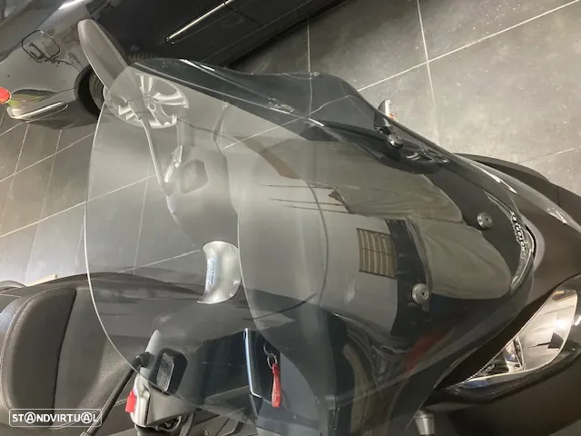 Piaggio MP3 300ie LT ABS - 13