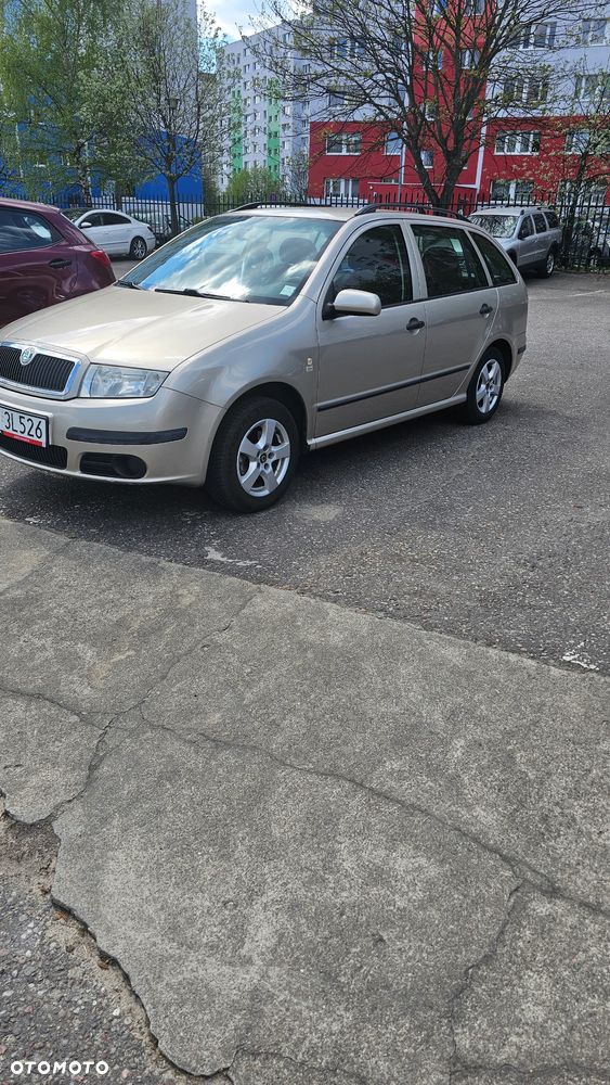 Skoda Fabia 1.4 16V Sportline - 3