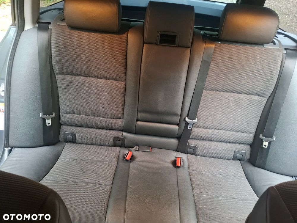 BMW Seria 5 530d xDrive - 15