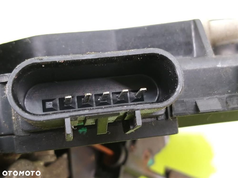 Zamek drzwi tył lewy Smart Forfour I 2004-2006 A4547300135 6PIN - 4