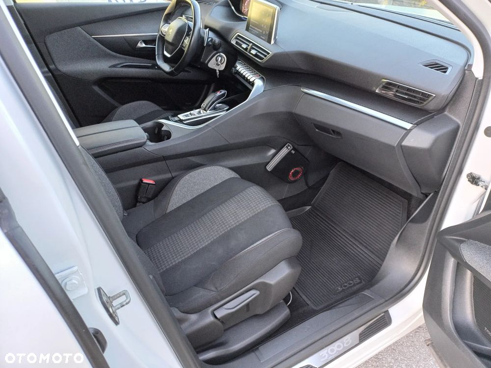 Peugeot 3008 BlueHDi 130 Stop & Start EAT8 Allure - 19