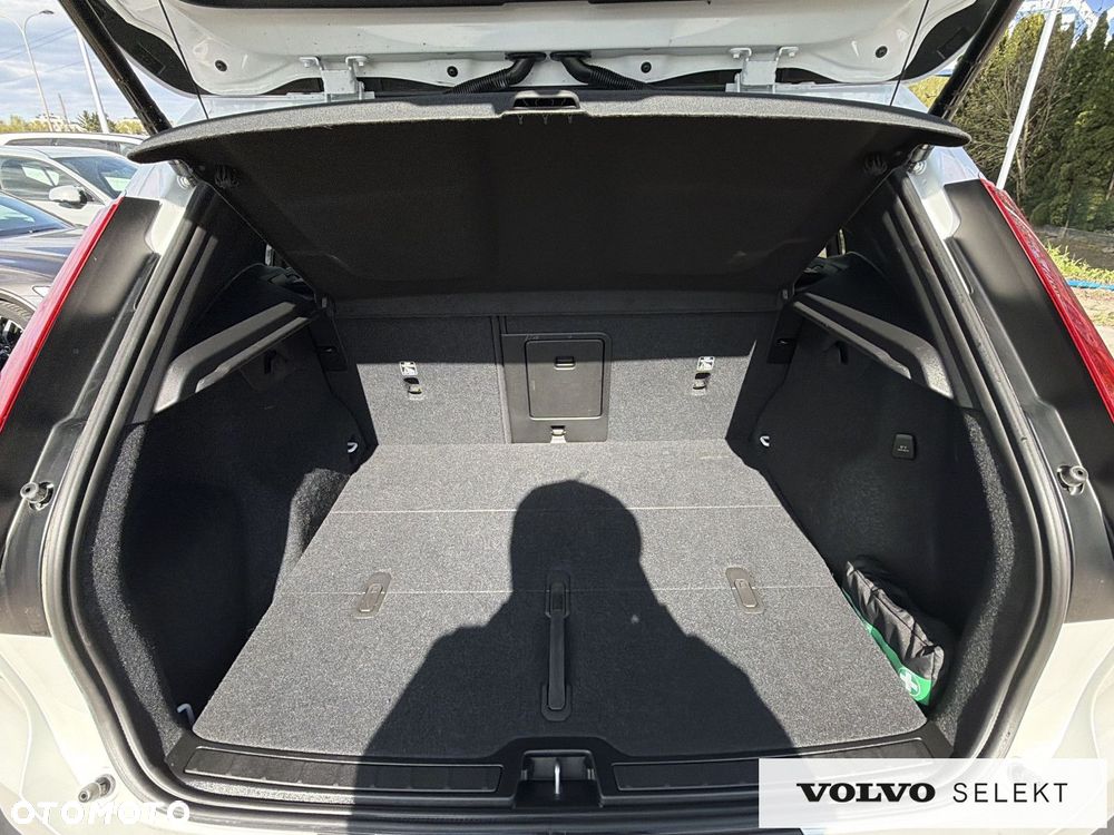 Volvo XC 40 - 28