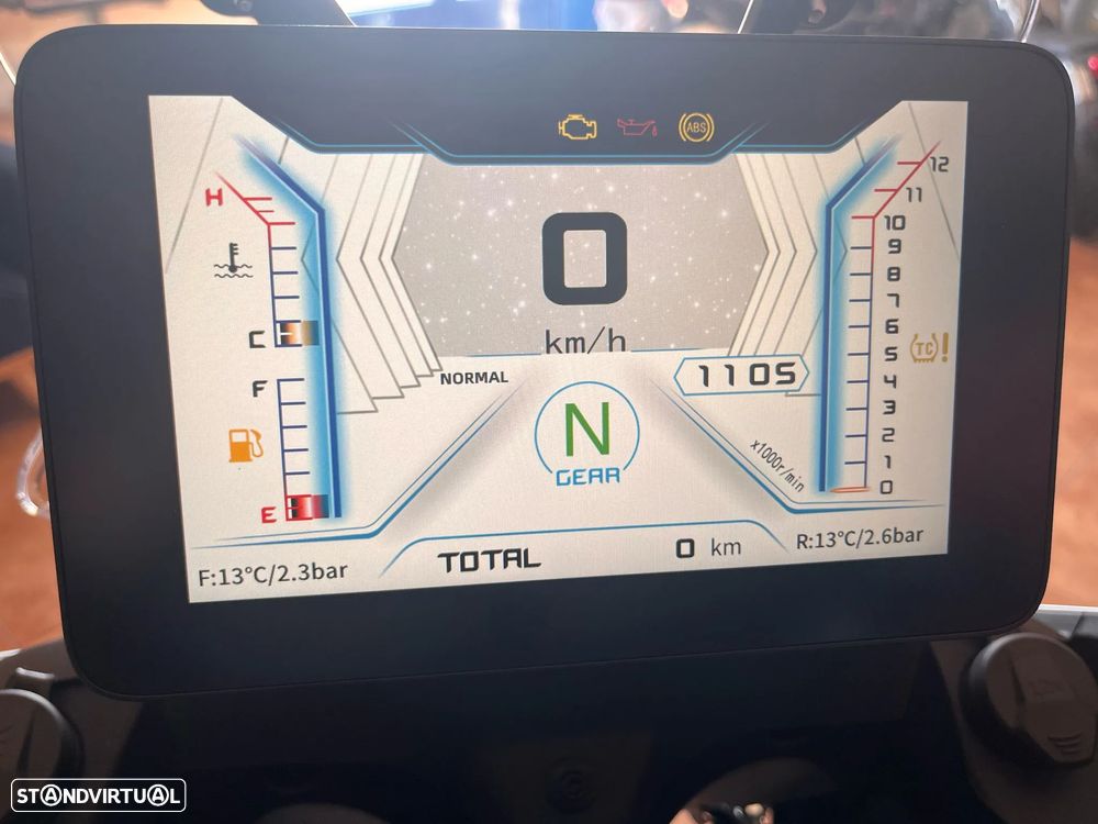 QJ Motor SRT 600SX (NOVO MODELO) - OFERTA 3 MALAS ALUMÍNIO + EQUIPAMENTO - 16