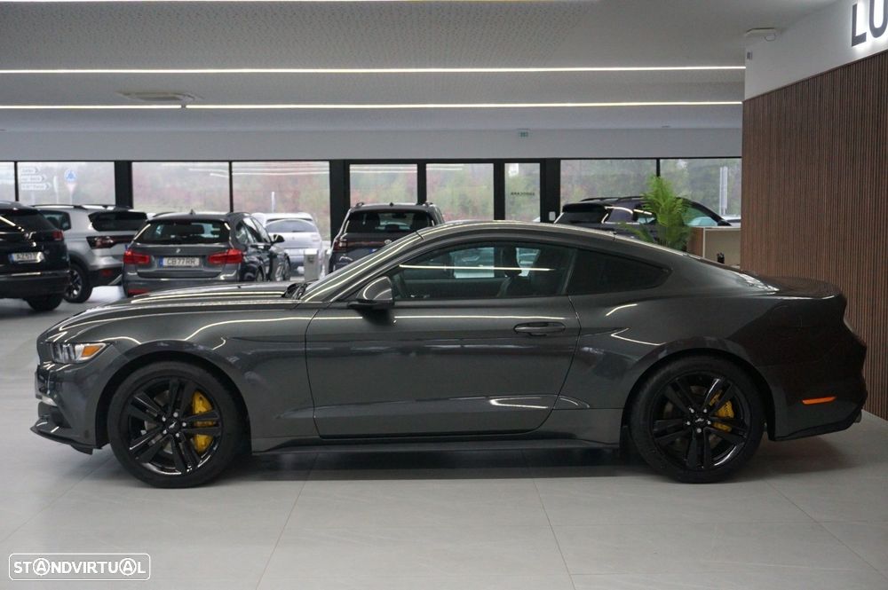 Ford Mustang 2.3i EcoBoost - 29