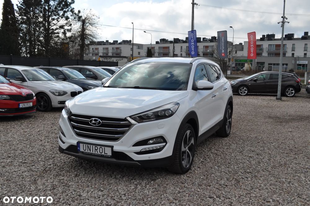 Hyundai Tucson 2.0 CRDI 4WD Automatik Premium - 2