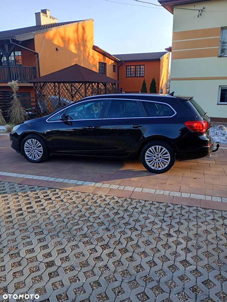 Opel Astra - 16