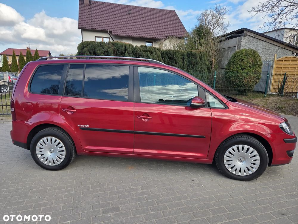 Volkswagen Touran - 9