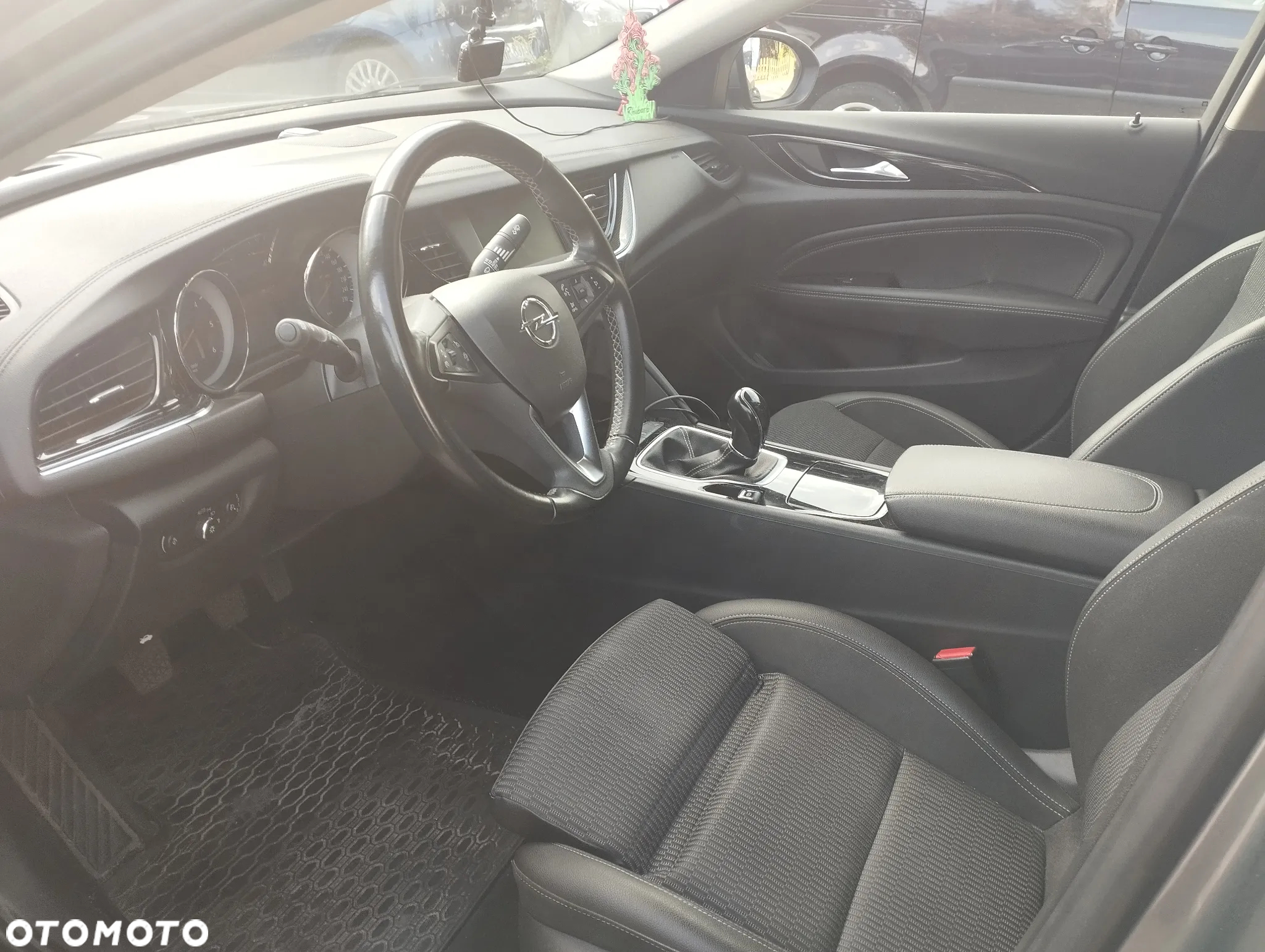Opel Insignia 2.0 CDTI Enjoy S&S - 10