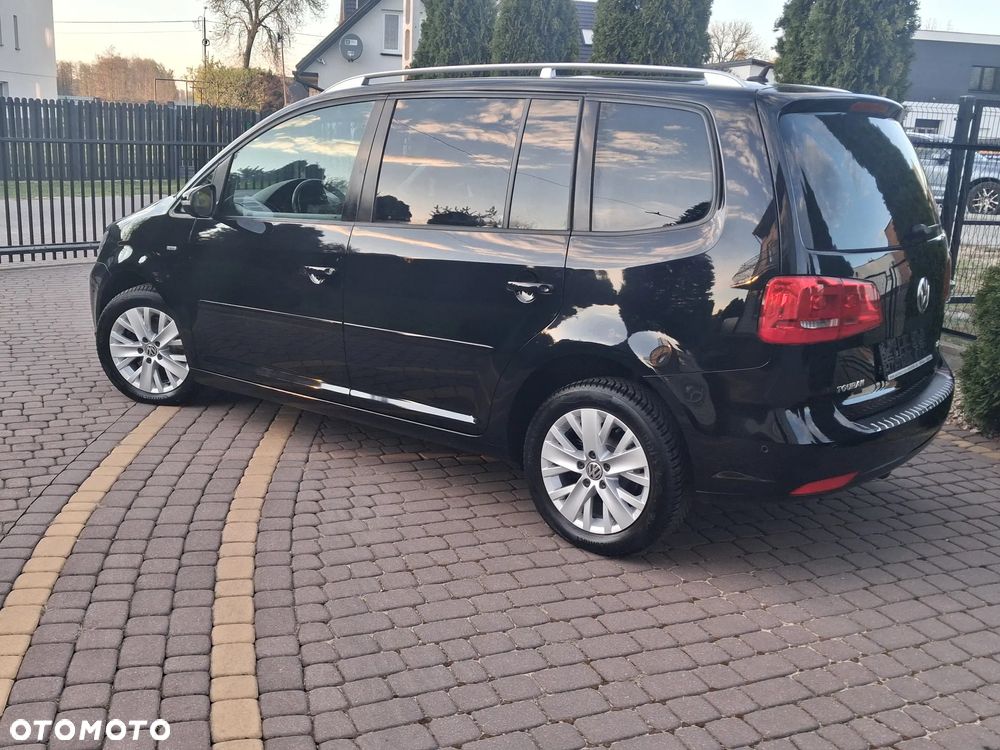 Volkswagen Touran - 5