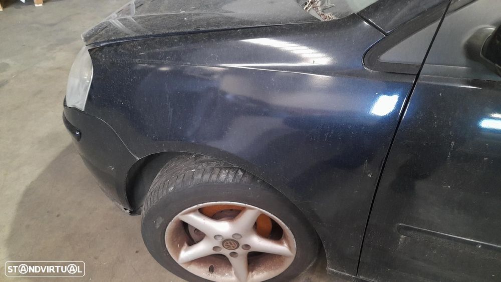 Guarda-lamas esquerdo VOLKSWAGEN Polo (9N) - 2