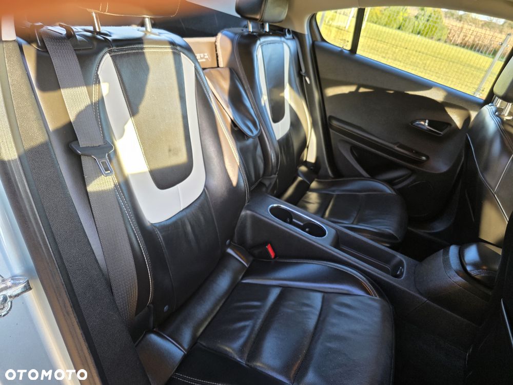 Chevrolet Volt Exclusive - 15