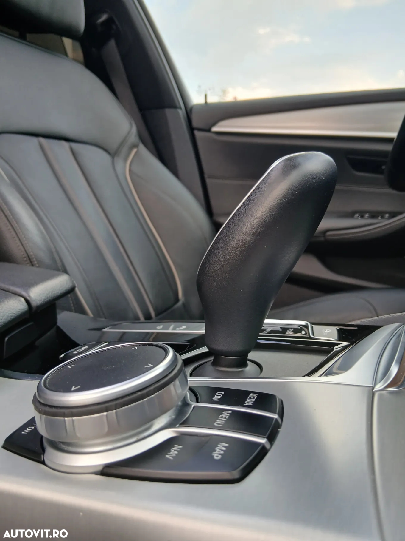 BMW Seria 5 530e iPerformance Aut. - 12