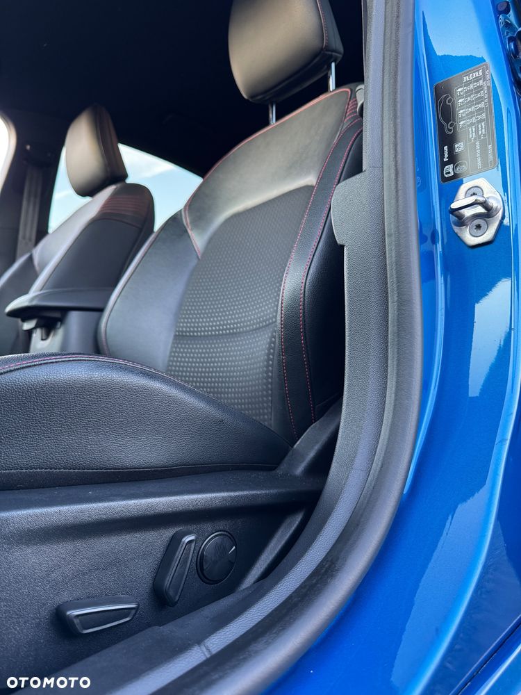 Ford Focus 1.0 EcoBoost ST-Line - 21