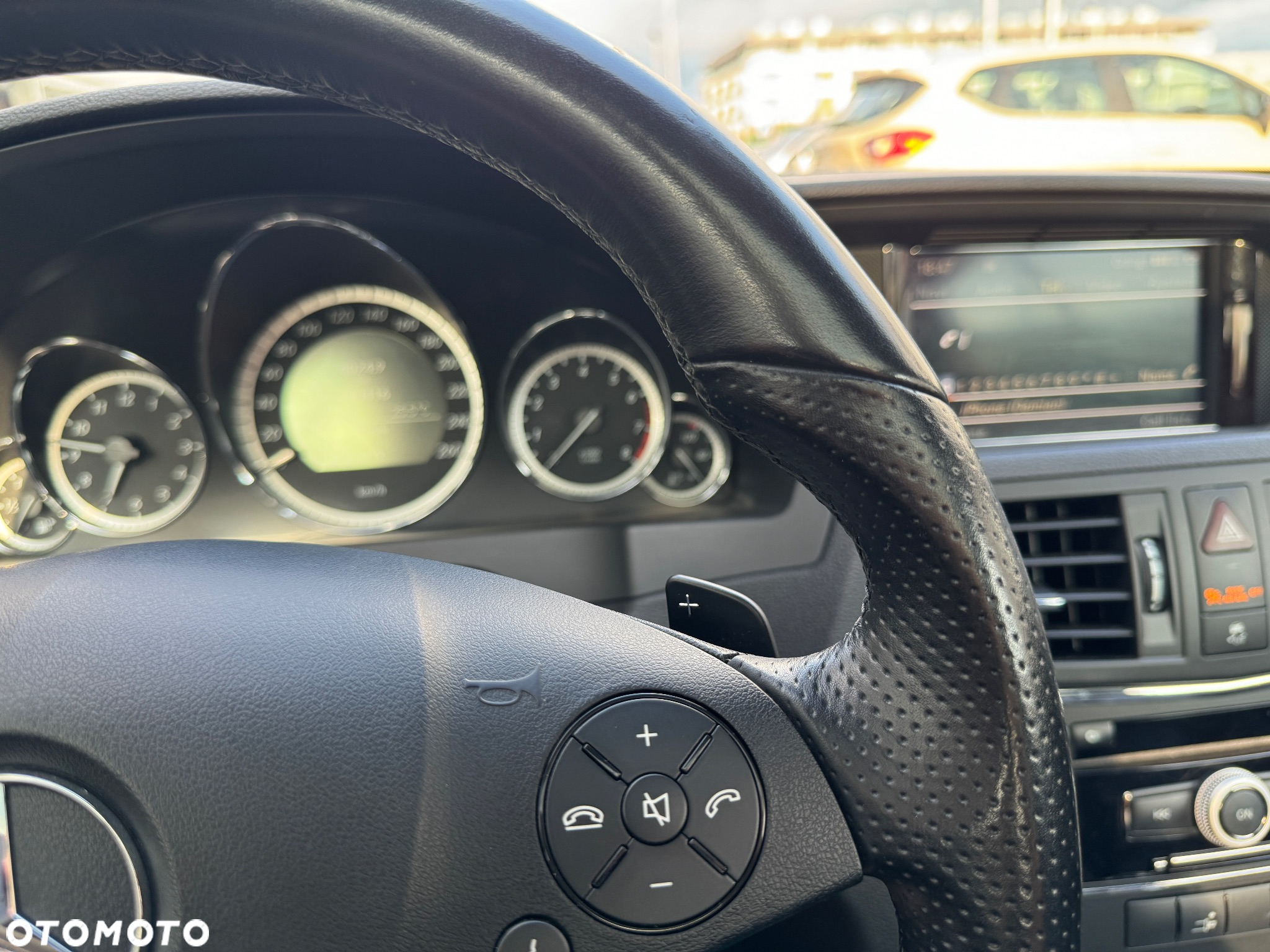 Mercedes-Benz Klasa E 350 Coupe 7G-TRONIC - 28
