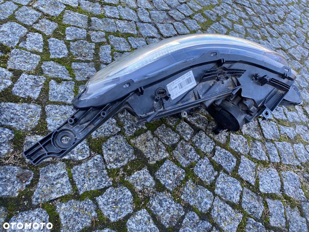 Peugeot 2008 BlueHDi FAP 120 STOP & START Allure - 19