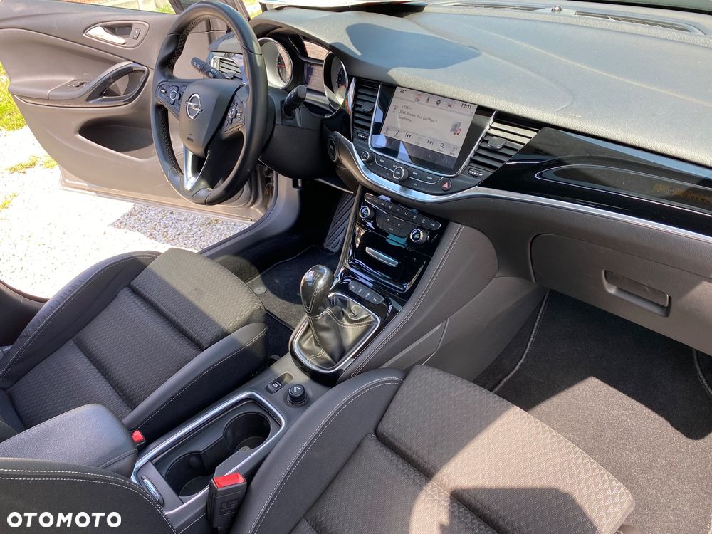 Opel Astra 1.4 Turbo Innovation - 24