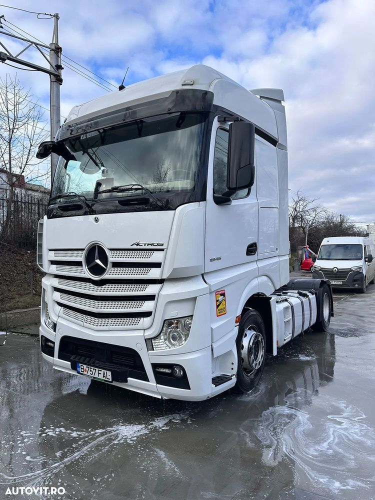 Mercedes-Benz Actros - 1