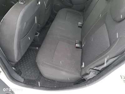 Dacia Sandero - 6