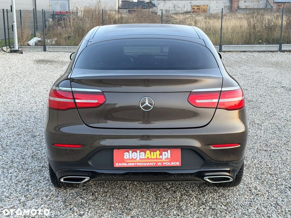 Mercedes-Benz GLC - 12