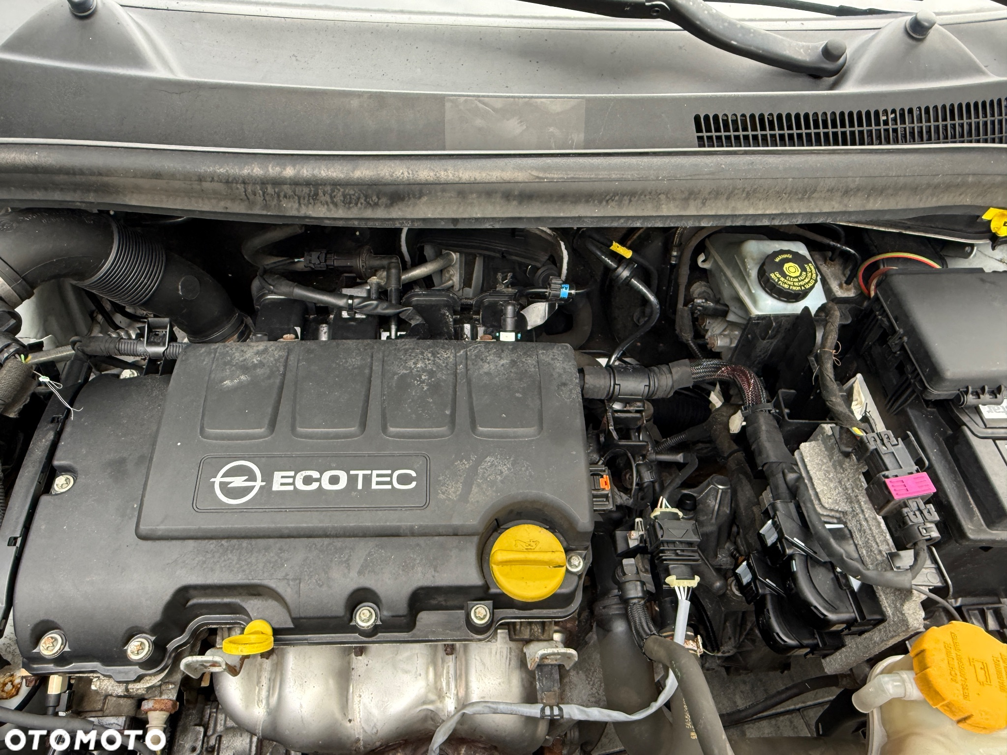 Opel Corsa 1.4 Cosmo - 12