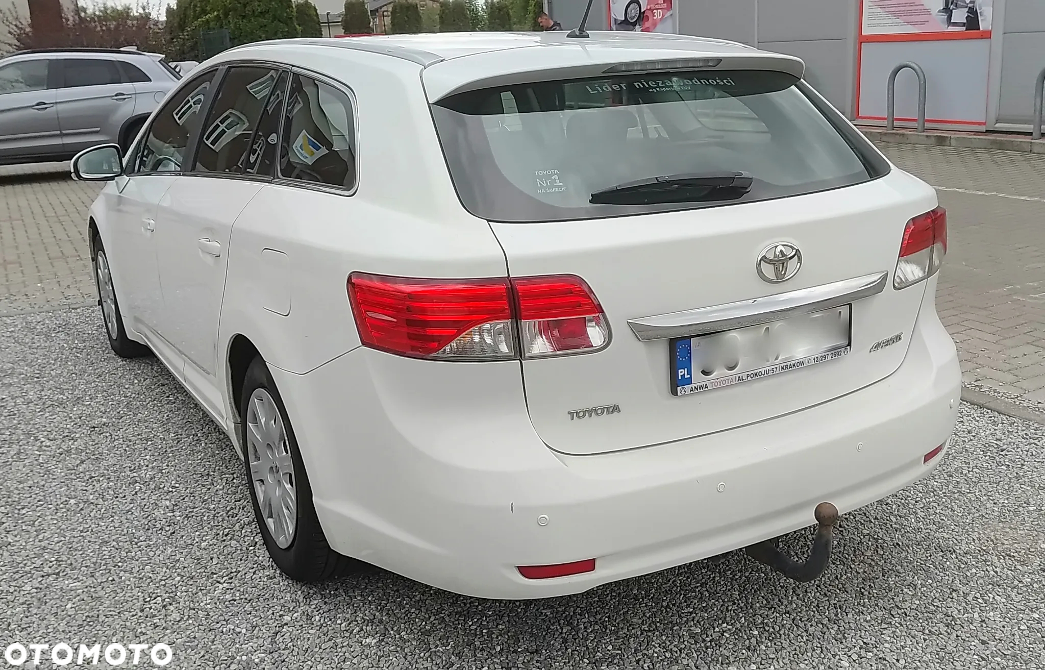 Toyota Avensis - 5