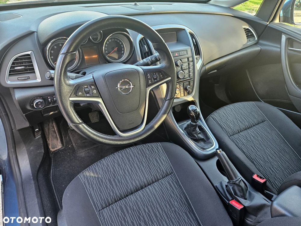 Opel Astra 1.4 T Enjoy EU6 - 14