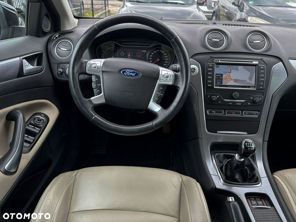 Ford Mondeo 2.0 TDCi Titanium - 24