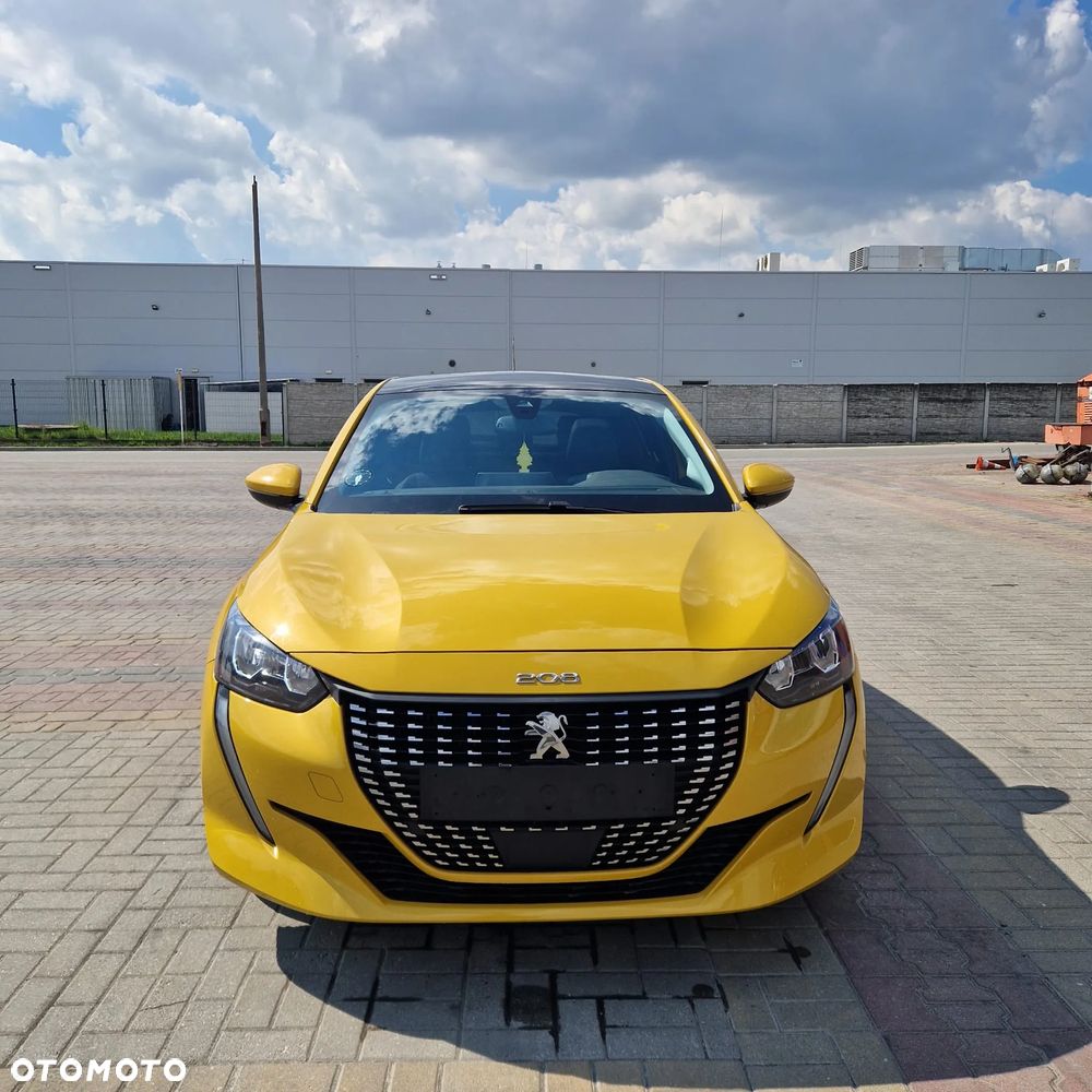 Peugeot 208 - 1