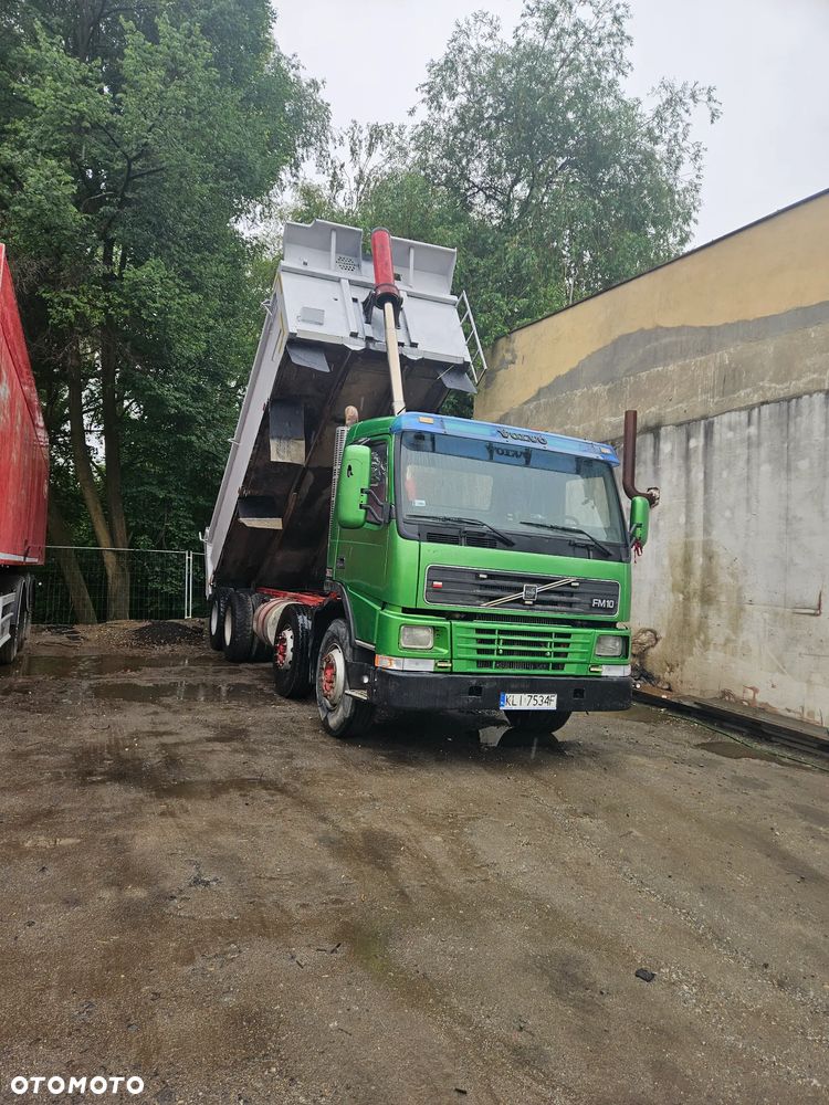 Volvo Wywrotka Volvo 8x4 fm10 360 - 1